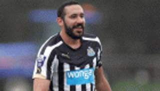 القضاء ينصف لاعبًا مصابًا بالسرطان ضد نيوكاسل