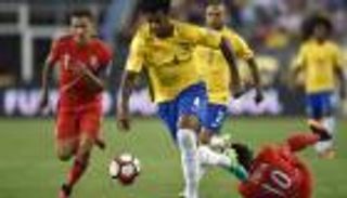 صحف عالمية: الحكم تغاضى عن ركلة جزاء لبيرو أمام البرازيل 