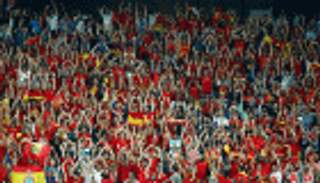 جماهير إسبانيا تنضم لقائمة المشاغبين في يورو 2016