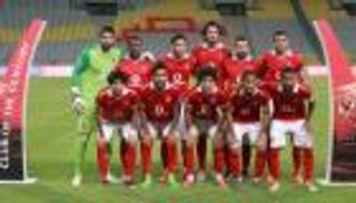 الأهلي المصري يمدد عقدي عاشور والسعيد