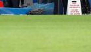 الاتحاد الاوروبي يقرر تغيير أرضية ملعب ليل بسبب الطقس السيء