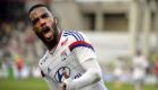 لاكازيتي يثير التكهنات بقرب انتقاله لبرشلونة