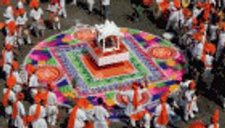 الغضب يجتاح الهند بسبب مهرجان يدمر البيئة