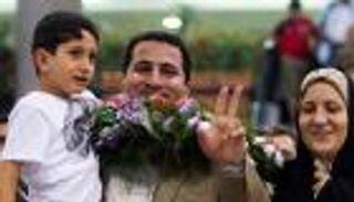 إنفوجراف.. شهرام أميري عالم إيران النووي من الاختفاء إلى الإعدام