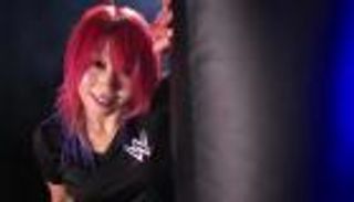 بالفيديو.. اليابانية أسكا تخطف بطولة NXT للسيدات من بايلى