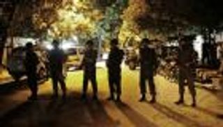 بنجلاديش: بعض منفذي هجوم دكا كانوا معروفين للسلطات