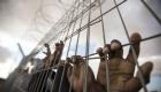 من البتر إلى الغرغرينا.. شبح الموت يلاحق 1200 أسير فلسطيني