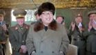 سول: بيونج يانج يمكنها تحميل رأس نووي بصاروخ متوسط المدى