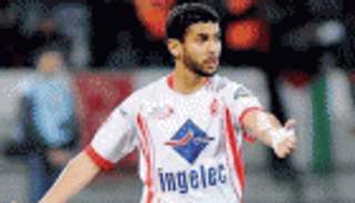 الوداد يقترب من الاحتفاظ بنجمه المخضرم