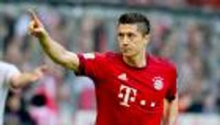 "ليفاندوفسكي" يصدم ريال مدريد: أفكر في برشلونة وأرسنال