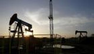 برنت يتخطى 50 دولارا للبرميل للمرة الأولى منذ نحو 7 أشهر