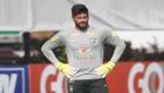 يوفنتوس يبحث عن خليفة لبوفون في البرازيل