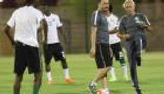 اتحاد الكرة السعودي يحدد شرطًا وحيدًا لتجديد عقد 