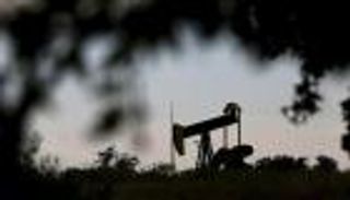 النفط يصعد بعد بيانات أمريكية وصينية تشير إلى زيادة الطلب