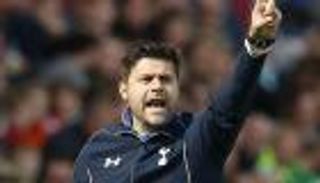 مدرب توتنهام يطالب بتجديد الثقة في الحكام