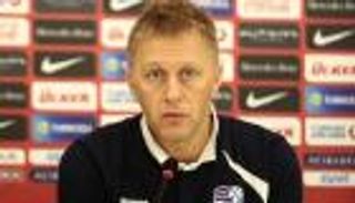 مدرب أيسلندا يعتبر التعادل مع البرتغال انتصارا