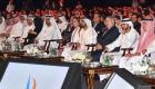 محمد بن راشد: منتدى الإعلام صمد في وجه الخلافات العربية العربية