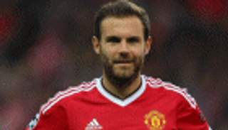 بالفيديو.. موقف إنساني من ماتا تجاه طفل مصاب بالشلل