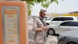 حمدان بن محمد يصدر قرارًا بتنظيم مواقف المركبات في إمارة دبي