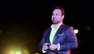 بالفيديو.. لفتة إنسانية لعاصي الحلاني تثير إعجاب جمهوره ببيروت