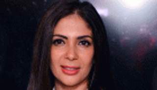 منى زكي تواصل 