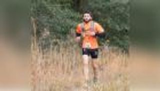 طبيب يركض 4 آلاف كيلومتر في 100 يوم.. والسبب ؟