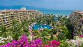 مسلحون يختطفون سائحين من مطعم في منتجع مكسيكي