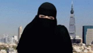 بالفيديو.. شيمي وإيمي روكو نجمات خلف النقاب