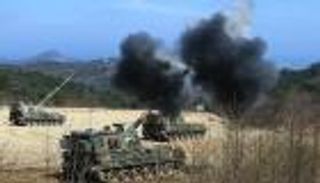 سول تجري تدريبات عسكرية.. وبيونج يانج تتهم واشنطن بحصارها