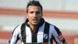 معاقبة معلول قائد الصفاقسي بالإيقاف مباراتين