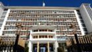 الجزائر تتعاون مع خبراء البنك الدولي لإخراجها من الأزمة