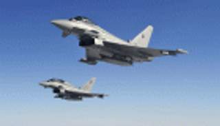 مقاتلات بريطانية ترافق طائرة فرنسية بعد انقطاع الاتصال بها