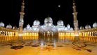 نسخة مصغرة من سجادة جامع الشيخ زايد تعود إلى معهده في واشنطن