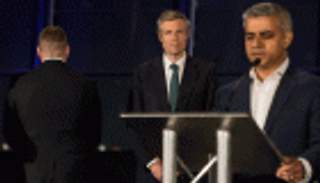 تعرف على المتطرف الذي أدار ظهره لعمدة لندن 