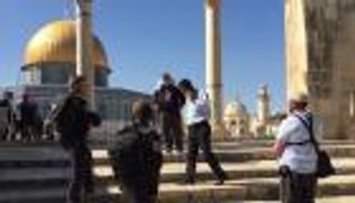 مستوطنون يجددون اقتحام الأقصى وإغلاق المنطقة الأثرية بنابلس 