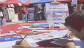 بالصور.. في الجزائر المتاحف هي التي تزور الناس في الشوارع