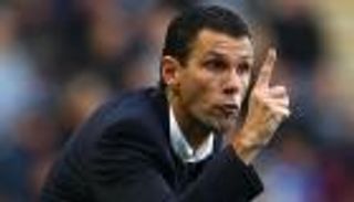 ايك أثينا يقيل مدربه قبل يوم من نهائي كأس اليونان