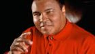 كيف اتجه محمد علي إلى الغناء والتمثيل؟