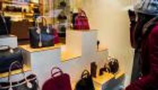 "موضة" إنستغرام سر أزمات "لوي فيتون" و"جوتشي" و"برادا"