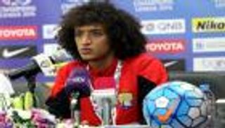 عموري: نعشق التحدي ووجودنا مع الأبيض لا يشكل ضغطا علينا