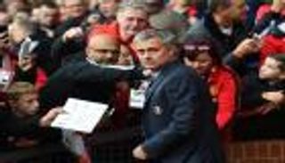 مورينيو يتطلع لإعادة الرعب إلى أولد ترافورد