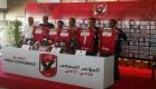 مدرب الأهلي المصري يبدأ ولايته الثالثة بنفي تهمة الهروب