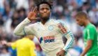 ليكيب: البلجيكي باتشواي سينتقل إلى تشيلسي