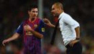 جوارديولا ساخرا: ميسي يصلح للعب بالسيتي لكنه لن يترك برشلونة