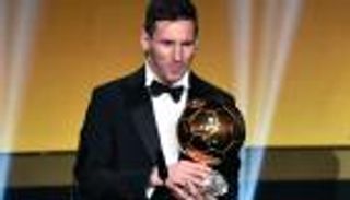 ميسي يفتتح مطعمًا في برشلونة