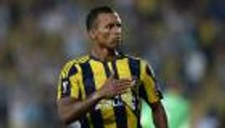 ناني قريب من الإنتر