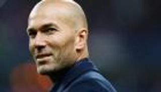 ماركا: ريال مدريد يقيل بينيتيز وزيدان البديل