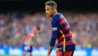 وكيل نيمار يعترف برغبة باريس سان جيرمان في ضمه