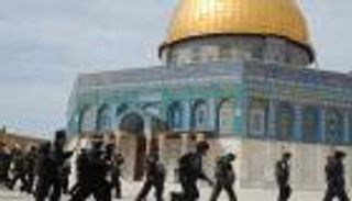 المستوطنون يجددون اقتحام الأقصى واعتقال فلسطيني 11 بالضفة 