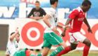 بوغطاس يقود النجم لاستعادة صدارة الدوري التونسي